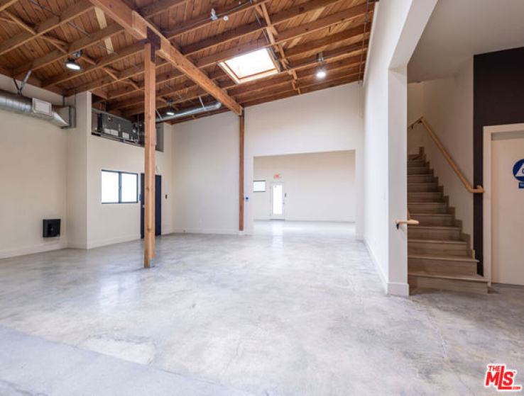  Commercial for Sale in Los Angeles, California