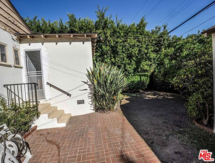 3 Bed Home for Sale in Los Angeles, California