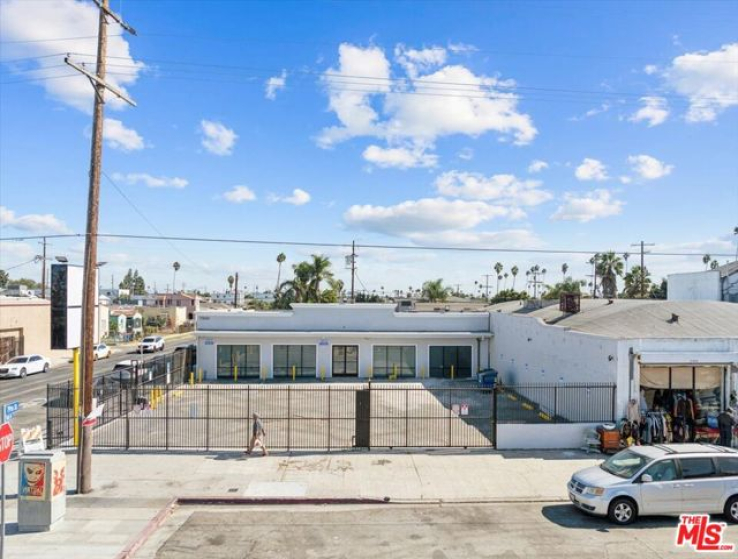  Commercial for Sale in Los Angeles, California