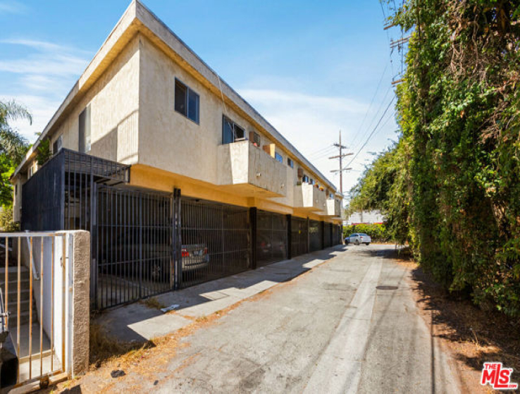  Income Home for Sale in Los Angeles, California