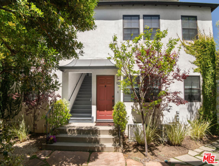  Income Home for Sale in Santa Monica, California