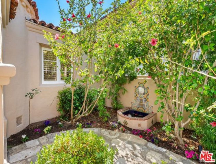 3 Bed Home for Sale in Beverly Hills, California