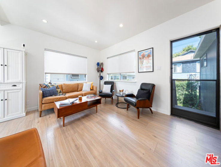  Income Home for Sale in Santa Monica, California