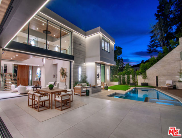 5 Bed Home for Sale in Beverly Hills, California