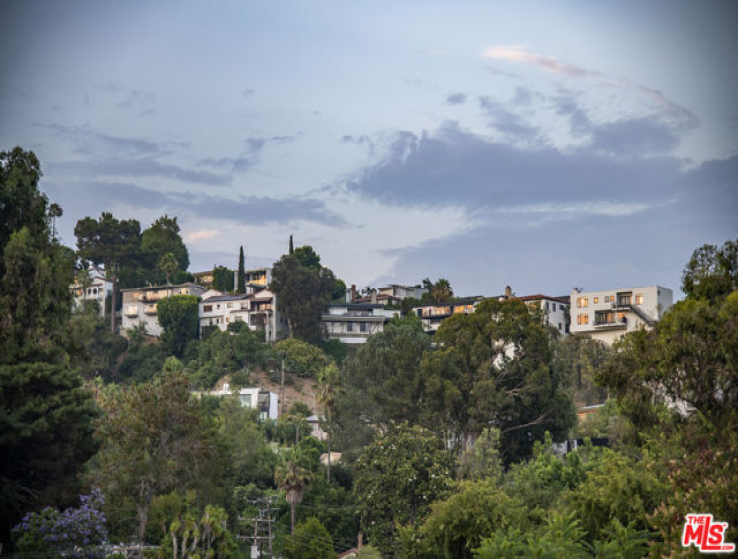 4 Bed Home for Sale in Los Angeles, California