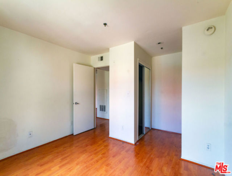  Income Home for Sale in Los Angeles, California