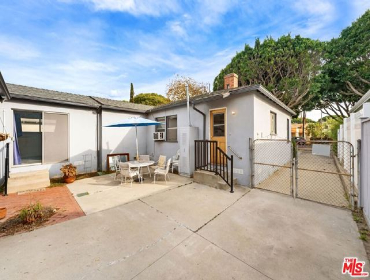 4 Bed Home for Sale in Santa Monica, California