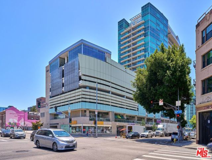  Commercial for Sale in Los Angeles, California