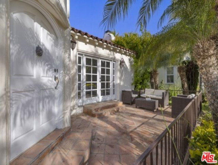 3 Bed Home for Sale in Beverly Hills, California