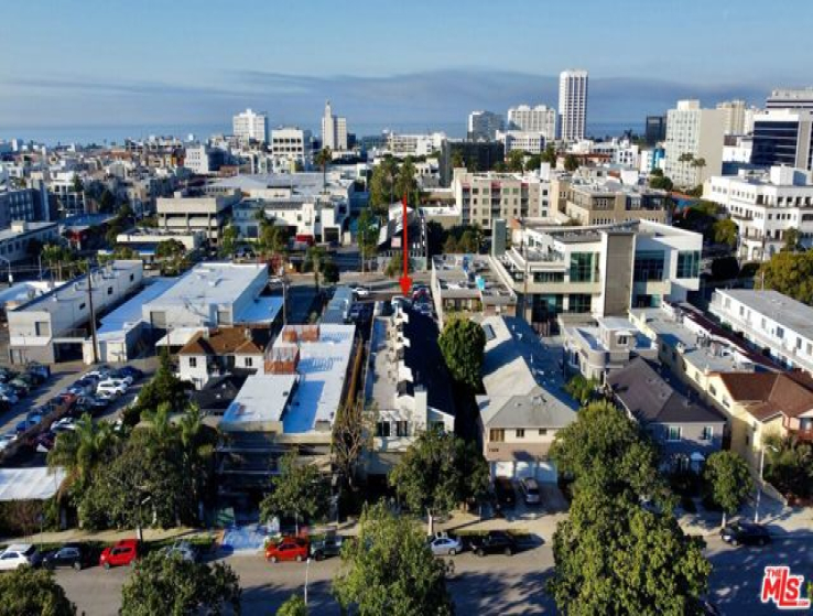 3 Bed Home for Sale in Santa Monica, California