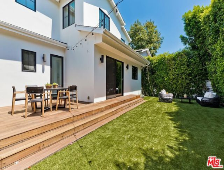 4 Bed Home for Sale in Studio City, California