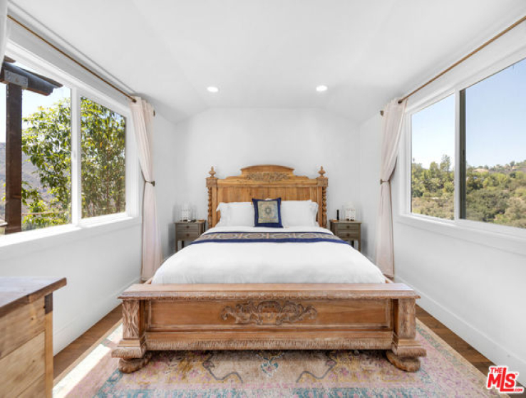 3 Bed Home for Sale in Topanga, California