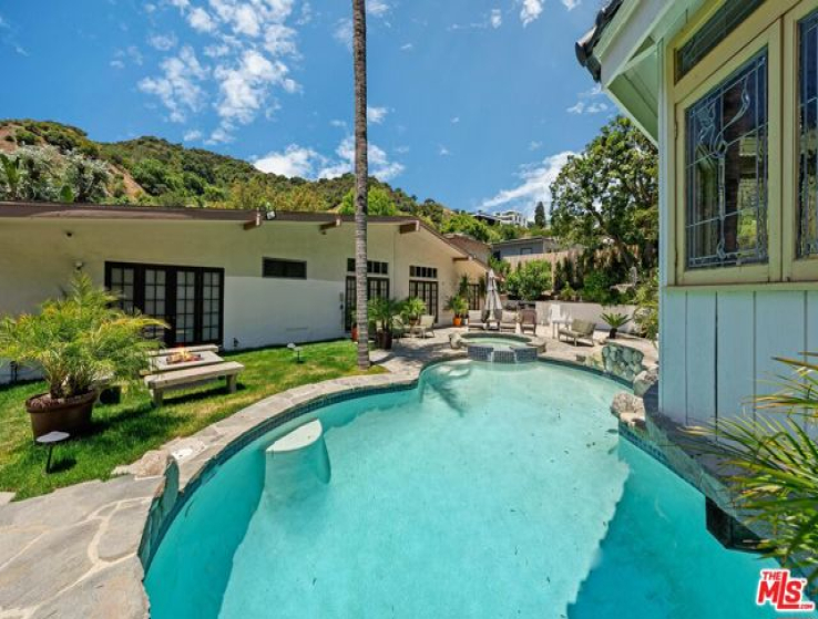 5 Bed Home for Sale in Beverly Hills, California