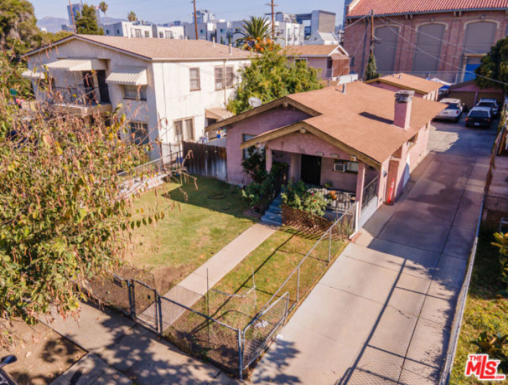  Income Home for Sale in Los Angeles, California