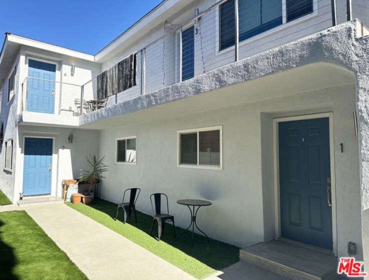  Income Home for Sale in North Hollywood, California