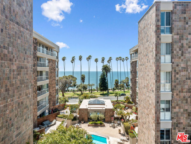 2 Bed Home for Sale in Santa Monica, California