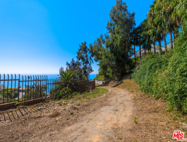  Land for Sale in Malibu, California