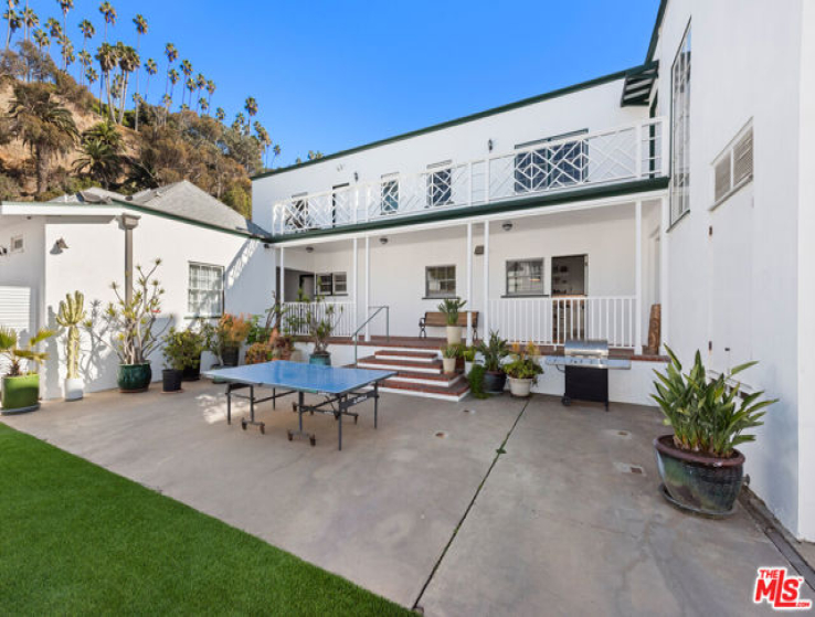 6 Bed Home to Rent in Santa Monica, California