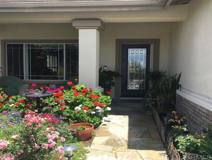 4 Bed Home to Rent in Oceanside, California