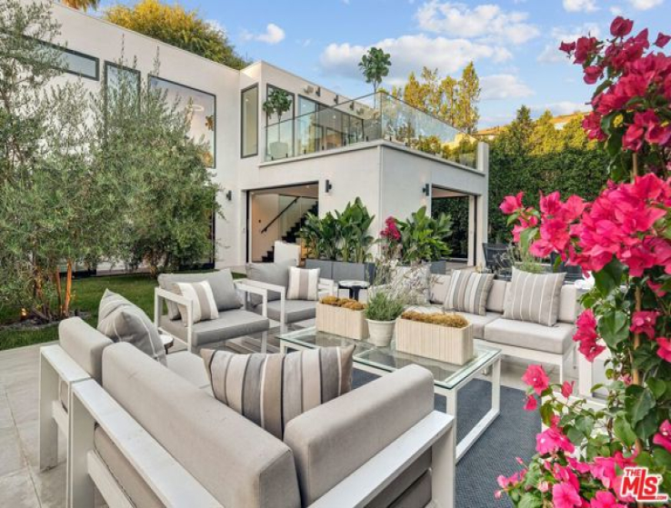 6 Bed Home for Sale in West Hollywood, California