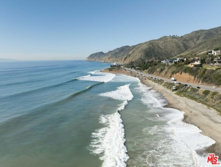 2 Bed Home for Sale in Malibu, California