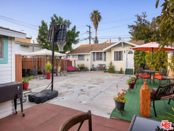 4 Bed Home for Sale in Los Angeles, California