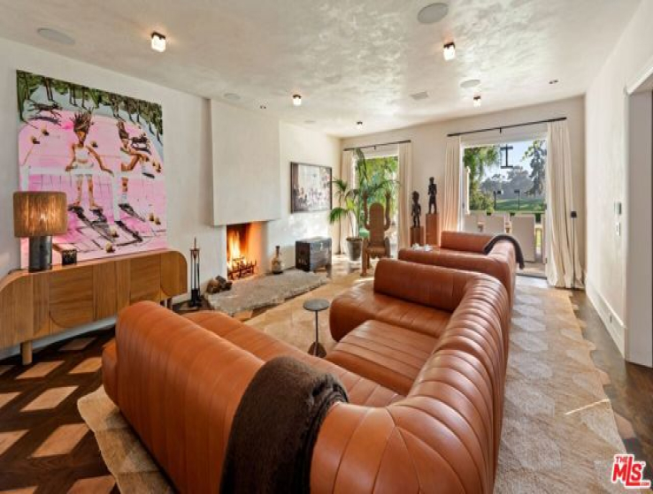 6 Bed Home for Sale in Beverly Hills, California