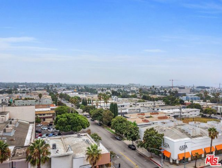  Commercial for Sale in Santa Monica, California