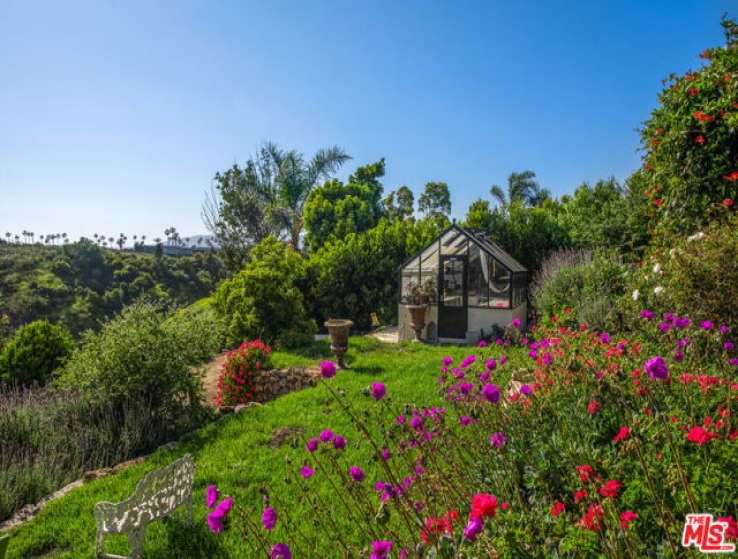 5 Bed Home for Sale in Malibu, California