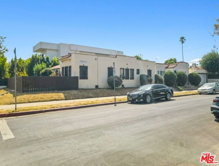  Income Home for Sale in Los Angeles, California