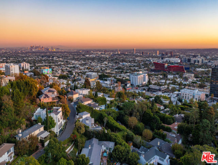 4 Bed Home for Sale in Los Angeles, California