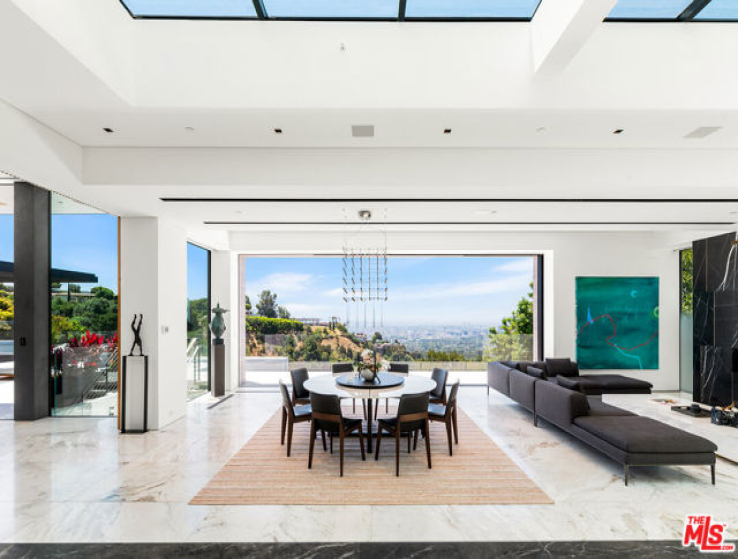 7 Bed Home for Sale in Beverly Hills, California