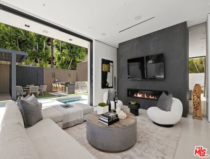 4 Bed Home for Sale in Beverly Hills, California