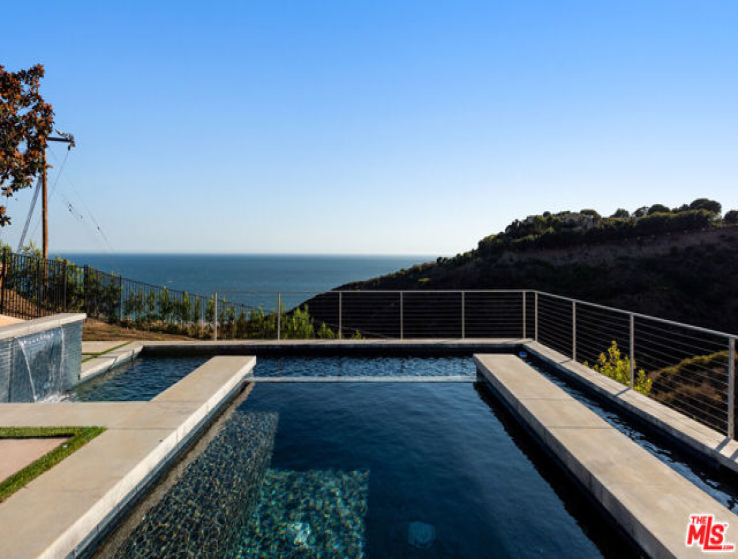 5 Bed Home for Sale in Malibu, California