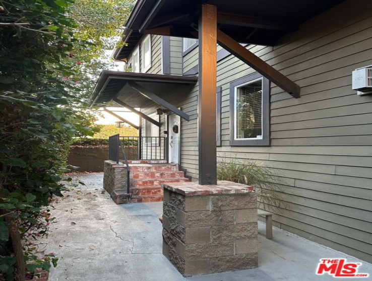 3 Bed Home to Rent in Pasadena, California