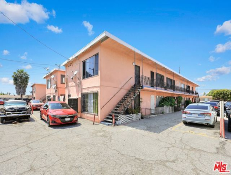  Income Home for Sale in Los Angeles, California