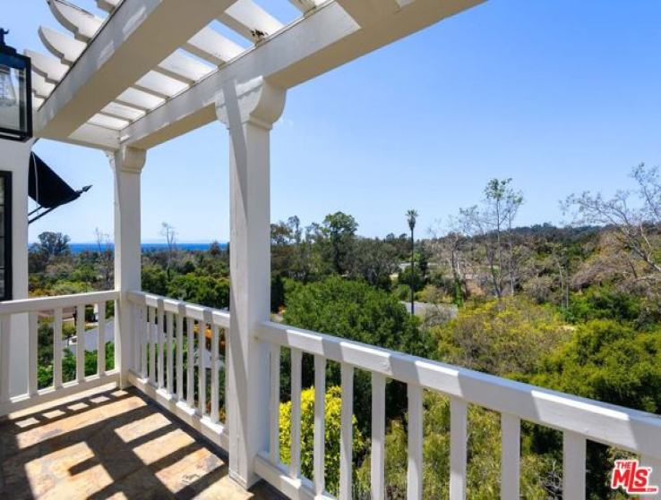 4 Bed Home to Rent in Santa Barbara, California