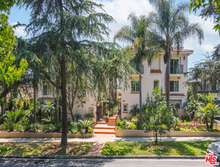 2 Bed Home for Sale in Santa Monica, California