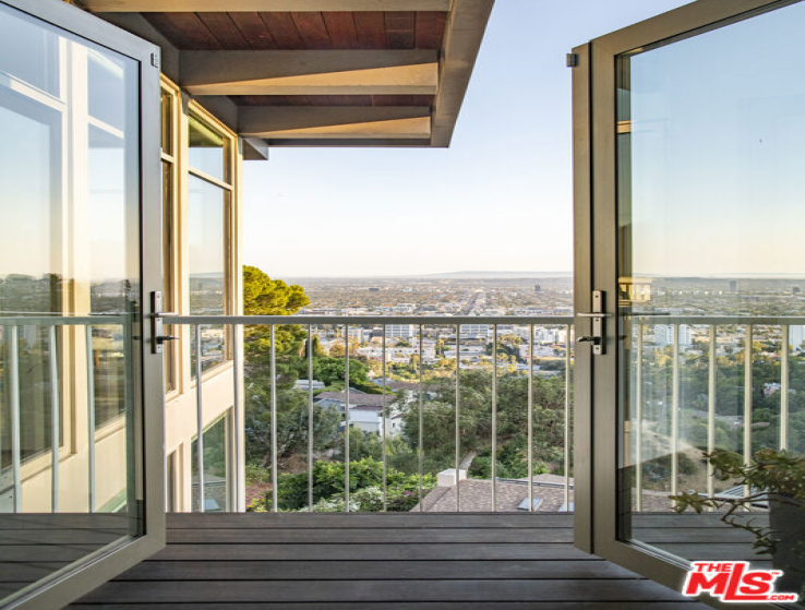 5 Bed Home for Sale in Los Angeles, California