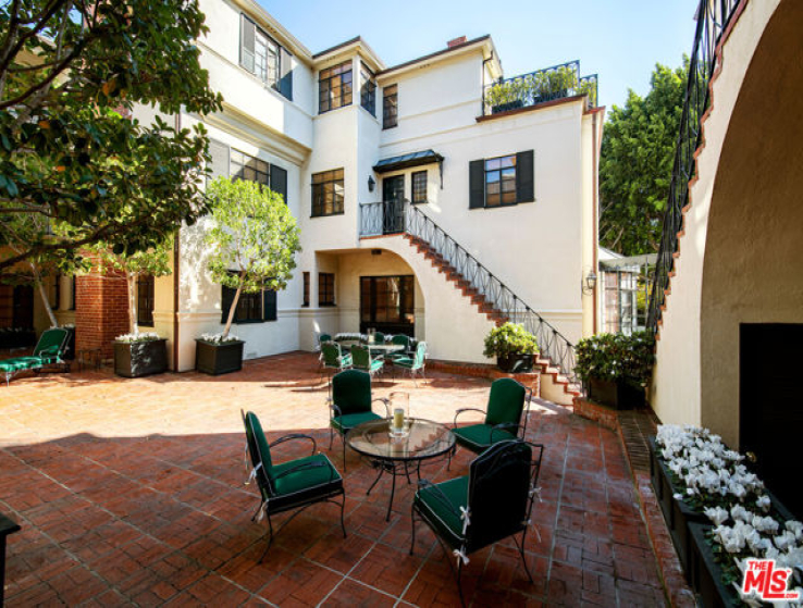  Home to Rent in Beverly Hills, California