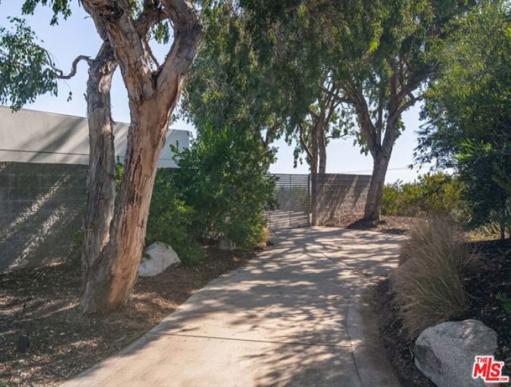 2 Bed Home for Sale in Topanga, California