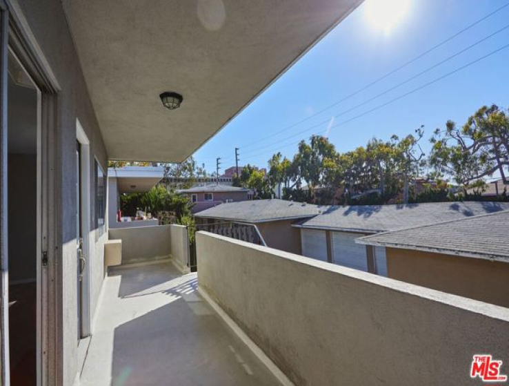  Income Home for Sale in Santa Monica, California