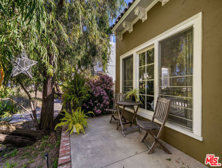 3 Bed Home for Sale in Los Angeles, California