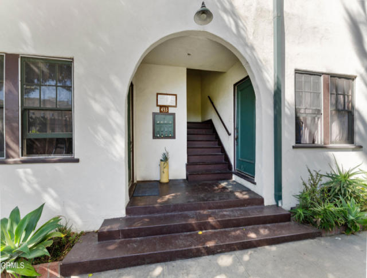  Income Home for Sale in Los Angeles, California