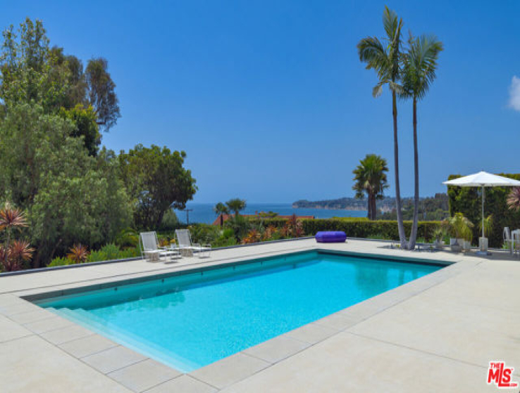 6 Bed Home for Sale in Malibu, California