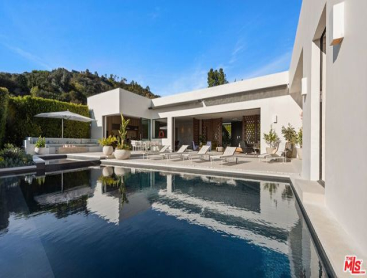 4 Bed Home for Sale in Beverly Hills, California