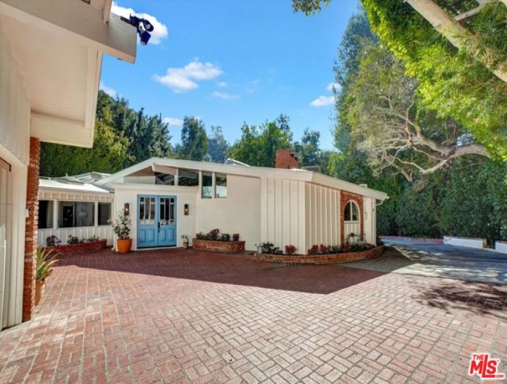 3 Bed Home for Sale in Beverly Hills, California