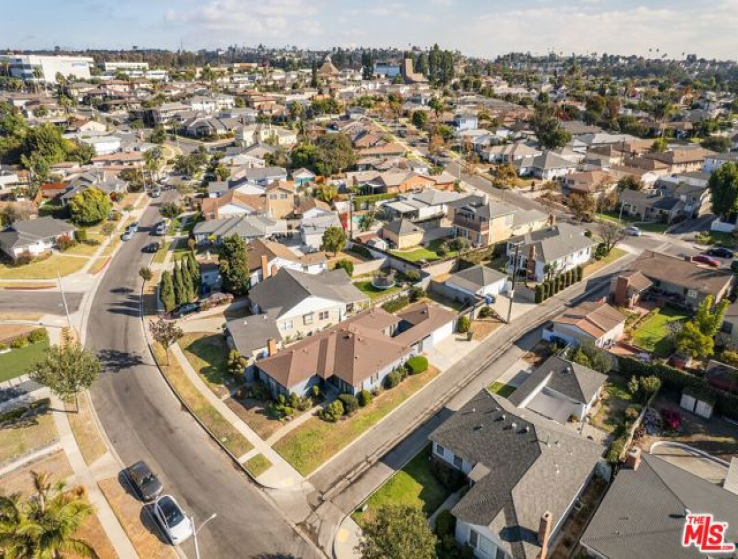 3 Bed Home to Rent in Los Angeles, California