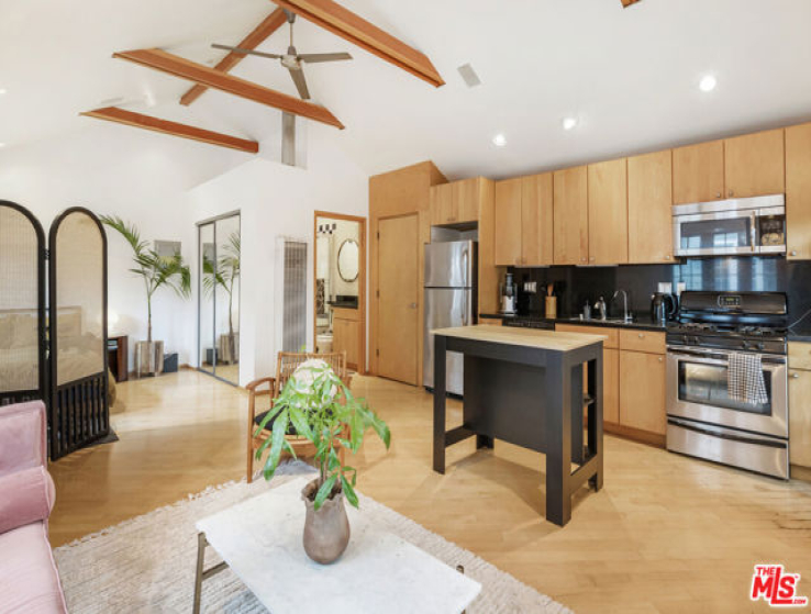  Income Home for Sale in Los Angeles, California