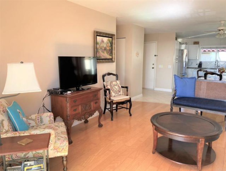 2 Bed Home to Rent in Carlsbad, California